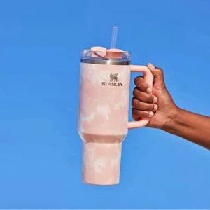 Stanley Quencher H2.0 FlowState
Tumbler 40oz, Peach Tie Dye